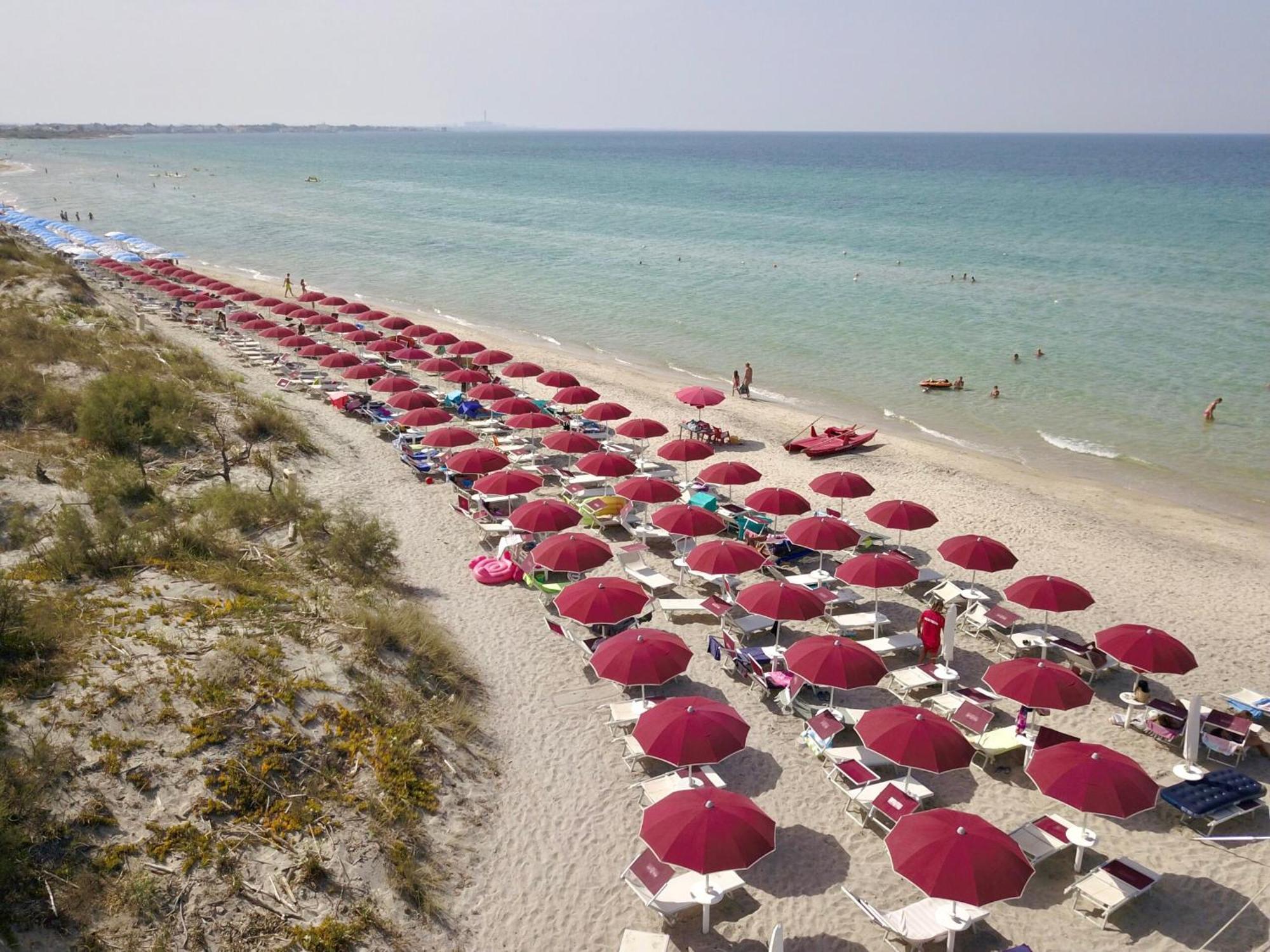 Torre Rinalda Beach Camping & Resort Lecce Exteriör bild