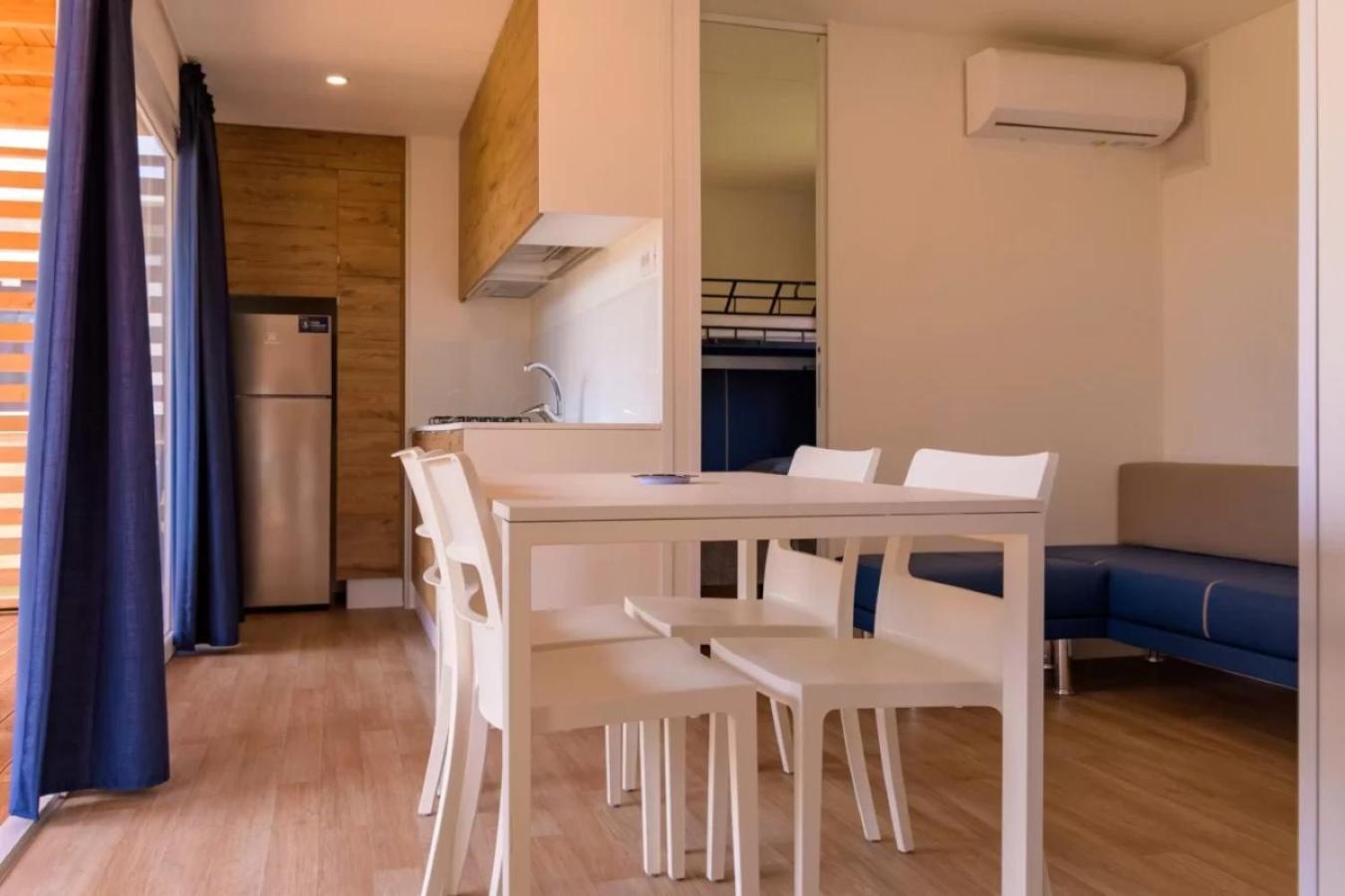 Torre Rinalda Beach Camping & Resort Lecce Rum bild